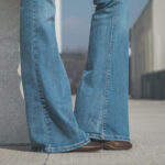jeans a zampa